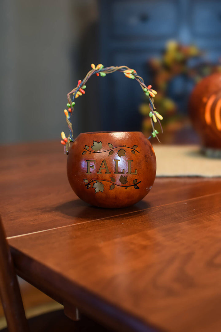 Fall basket gourd at Meadowbrooke Gourds