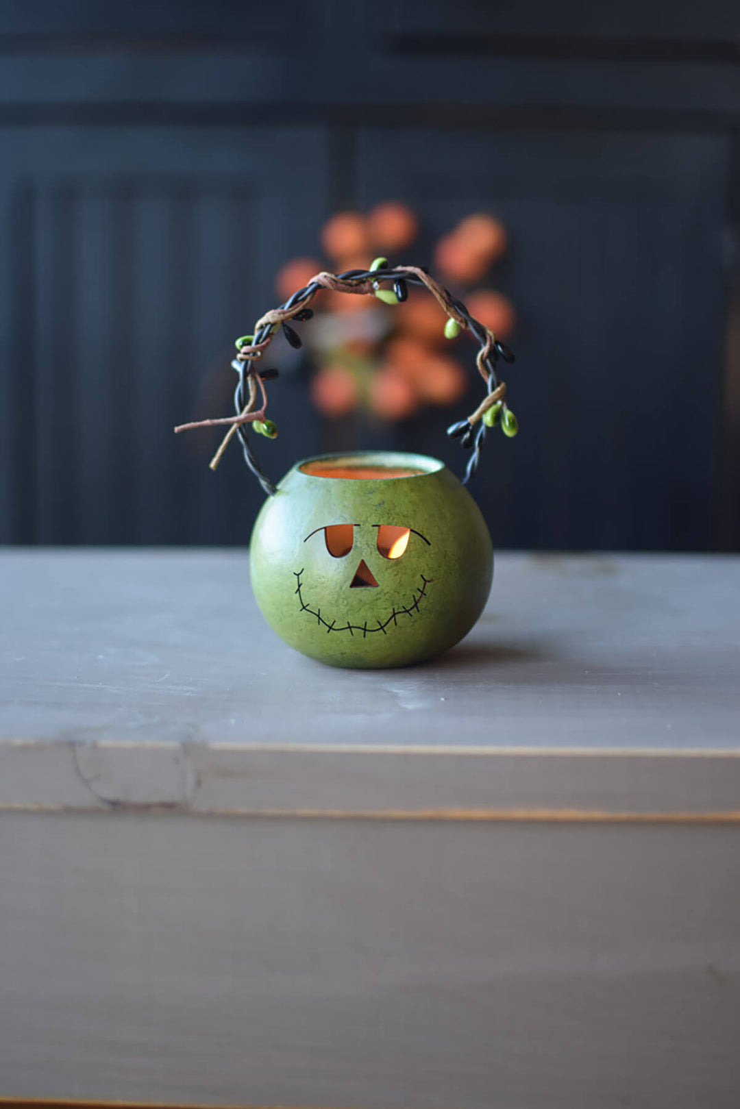 Green Frank basket gourd at Meadowbrooke Gourds.